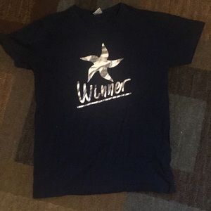“WINNER” T SHIRT
